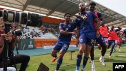 Bebé célèbre le premier but de son équipe sur coup franc lors du match de football du groupe B de la Coupe d'Afrique des Nations (CAN) 2024 entre le Cap-Vert et le Mozambique au stade Félix Houphouet-Boigny à Abidjan, le 19 janvier 2024.