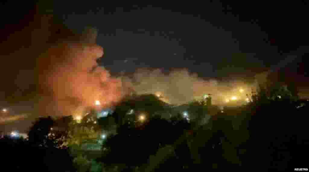  ایون جیل میں آگ بھڑکنے سے آٹھ قیدی ہلاک جب کہ 61 زخمی ہوئے ہیں۔ 