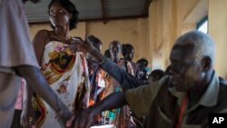 Un bureau de vote à Abyei (27 octobre 2013)