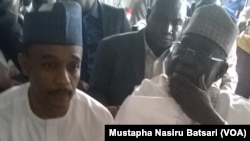  Daga hannun dama tsohon gwamnan Neja Dakta Mu'azu Babanhida Aliyu tare da Umar Nasko a Kotu