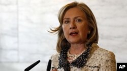 US Secretary of State Hillary Clinton attends a meeting in Rome, May 5, 2011