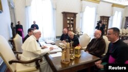 Pope Francis meets U.S. Catholic Church leaders Cardinal Daniel DiNardo, Archbishop of Galveston-Houston, Archbishop of Los Angeles JosŽ Horacio G—mez, Cardinal Sean Patrick OÕMalley, Archbishop of Boston, and Monsignor Brian Bransfield, General Secretary of the United States Conference of Catholic Bishops, during a private audience at the Vatican, September 13, 2018. 