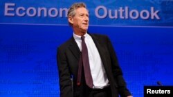 Penasihat Ekonomi IMF Olivier Blanchard mengatakan, ekonomi dunia diperkirakan akan tumbuh 3,6 persen tahun ini (foto: dok). 
