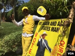 A supporter of President Yoweri Museveni at a rally in Kisaasi, a suburb of Kampala, Uganda, Feb. 16, 2016. (Photo: J. Craig / VOA )