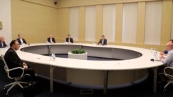 სომეხი ტყვეების გათავისუფლების შემდეგ, ღარიბაშვილისა და რიკერის შეხვედრა
