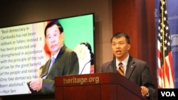 Associate Professor Sophal Ear of Occidental College speaks at the Heritage Foundation, Washington DC, September 13, 2018. (Sreng Leakhena/VOA Khmer)