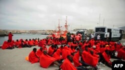 Dans le port de Tarifa le 11 août 2014 après avoir été secouru par la marine espagnole.