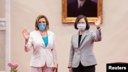 美国国会众议院议长佩洛西访问台湾与总统蔡英文见面（台湾总统府2022年8月3日照片）