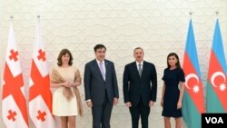 Prezident İlham Əliyev və xanımı Mehriban Əliyeva - prezident Mixeil Saakaşvili və xanımı Sandra Elizabet Rulofs.