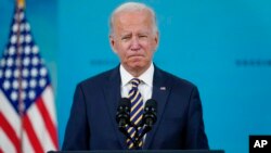 Presiden Joe Biden menyampaikan update tentang program tanggap darurat dan vaksinasi COVID-19, di Gedung Putih, 14 Oktober 2021. (Foto: AP)