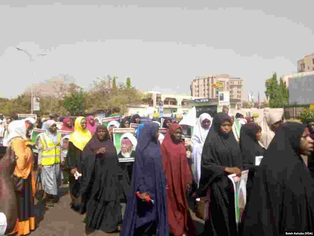 ABUJA: Mata 'yan Shi'a sun yi zanga zanga domin a sako shugabansu, Shaikh Ibrahim El-Zakzaky, Disemba 13, 2017