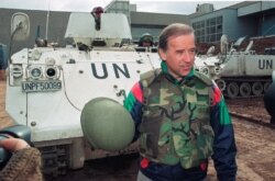 Joe Biden, tada senator, prilikom posjete opkoljenom Sarajevu, april 1993.
