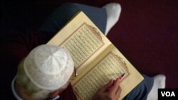 Azhak Hussam, penemu tablet puasa Ramadan, melandaskan penggunaan tablet temuannya pada surat al-Baqarah bahwa Allah senantiasa memberi kemudahan bagi umatnya dan tidak akan menempatkan manusia pada kesulitan.