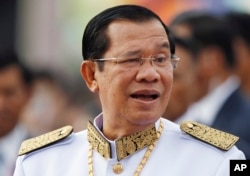 រូបឯកសារ៖ លោកនាយករដ្ឋមន្រ្តីហ៊ុន សែន