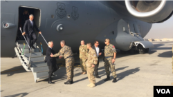 U.S. Defense Secretary James Mattis and NATO Secretary General Jens Stoltenberg arrive in Kabul, Afghanistan, Sept. 27, 2017. (W. Gallo/VOA)
