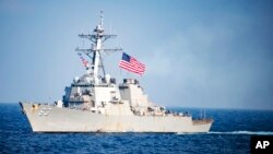 Kapal perusak AS, USS Stethem singgah di perairan timur Semenanjung Korea dalam sebuah latihan yang diikuti Angkatan Laut AS dan Angkatan Laut Korea Selatan, 22 Maret 2017. (Foto: dok)