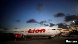 Pesawat Lion Air B737-900 di Bandara Ngurah Rai, Bali, 14 Agustus 2017.