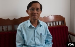 រូបឯកសារ៖ លោក យឹម សុវណ្ណ អ្នកនាំពាក្យ​គណបក្ស​សង្រ្គោះជាតិ ផ្តល់​បទសម្ភាសន៍​ដល់VOA កាល​ពីថ្ងៃ​ទី​៨ ខែមិថុនា ឆ្នាំ២០១៧។ (ស៊ុន ណារិន/VOA)