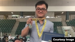 Lim Theanhok at the award ceremony in New York, on 18 June 2015. (Courtesy photo: Lim Theanhok)