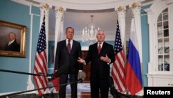 Lavrov i Tilerson uoči razgovora u Stejt departmentu