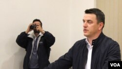 Damir Hadžić prilikom davanja ličnih podataka