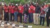 Les activistes du groupe Bring Back Our Girls à la place de l’Unité à Abuja, le 5 octobre 2019. (VOA/Gilbert Tamba)