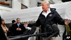 Rais Trump akiongea na wanahabari