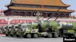 지난 2016년 중국 베이징에서 열린 제2차세계대전종전 70주년 군사행진에 이동형발사대에 장착된 DF-31A 대륙간탄도미사일이 등장했다. (자료사진)