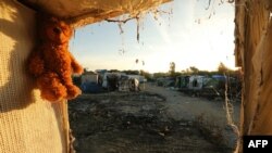 Une tente à Calais juste avant sa destruction.