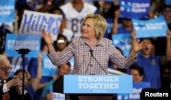 U.S. Democratic presidential candidate Hillary Clinton speaks during a campaign rally at the Omaha North High Magnet School in Omaha, Nebraska, Aug. 1, 2016.