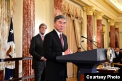 Sung Kim addresses the crowd after being sworn in as the new ambassador to the Philippines at a ceremony in Washington, D.C., Nov. 3, 2016. (Photo courtesy of EAP Bureau)