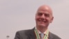 Infantino juge "réaliste" la mise en place de l'arbitrage vidéo dès le Mondial 2018