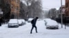 Через арктичний холод в США скасовують авіарейси, закривають школи і сперечаються щодо глобального потепління