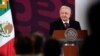 Presiden Meksiko Andres Manuel Lopez Obrador berbicara dalam konferensi pers di Istana Nasional di Mexico City, pada 29 Januari 2024. (Foto: Handout/Mexican Presidency/AFP)